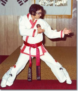 Elvis-Karate